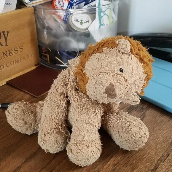 Jellycat Fuddlewuddle Lion Stuffed Animal, Medium, 9 inches Medium - 9" - Picture 10 of 11